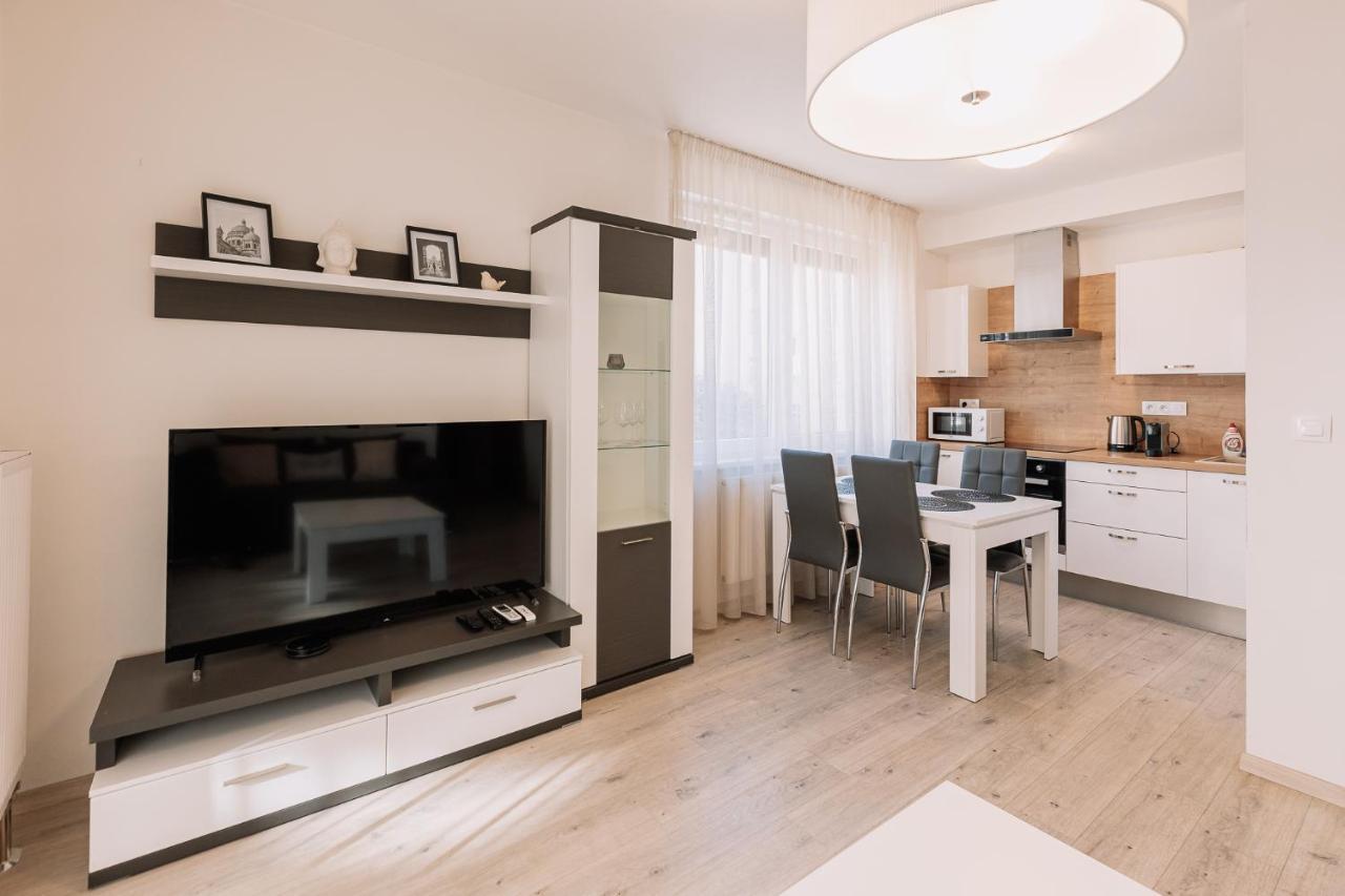 Skau 2 Old Town Family & Business Apartment 2 Floor Free Parking Bratislava Exterior foto