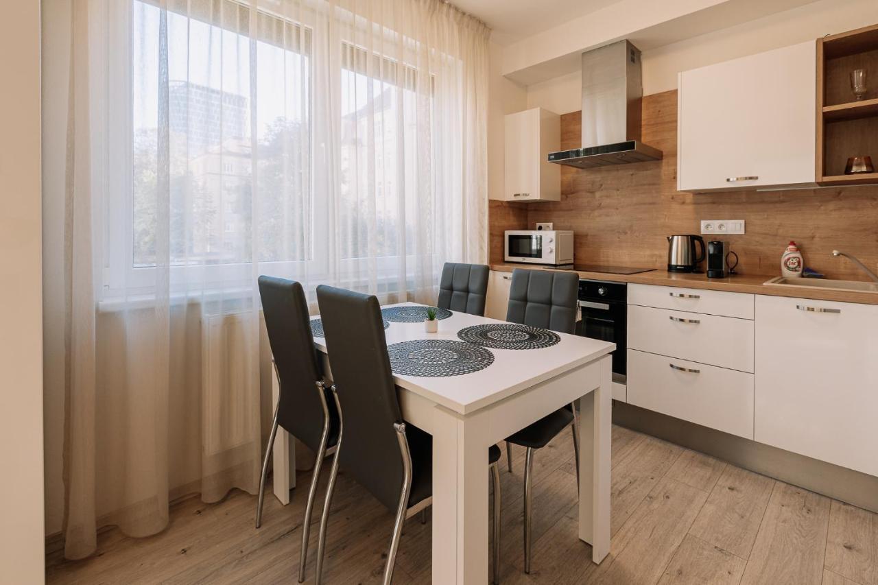 Skau 2 Old Town Family & Business Apartment 2 Floor Free Parking Bratislava Exterior foto