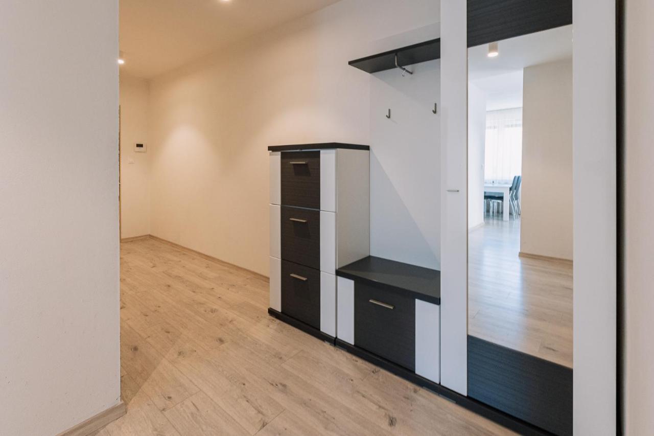 Skau 2 Old Town Family & Business Apartment 2 Floor Free Parking Bratislava Exterior foto