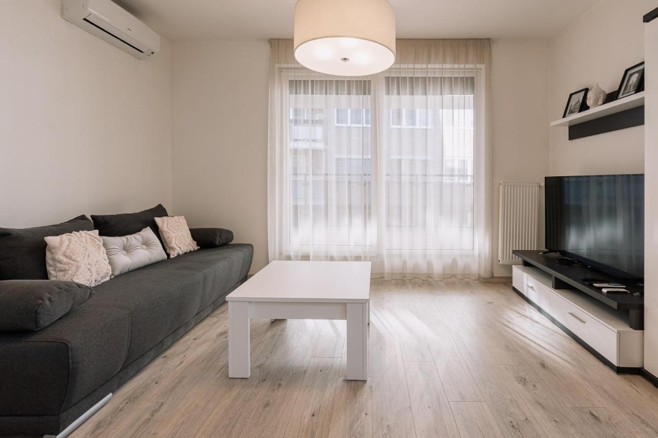 Skau 2 Old Town Family & Business Apartment 2 Floor Free Parking Bratislava Exterior foto